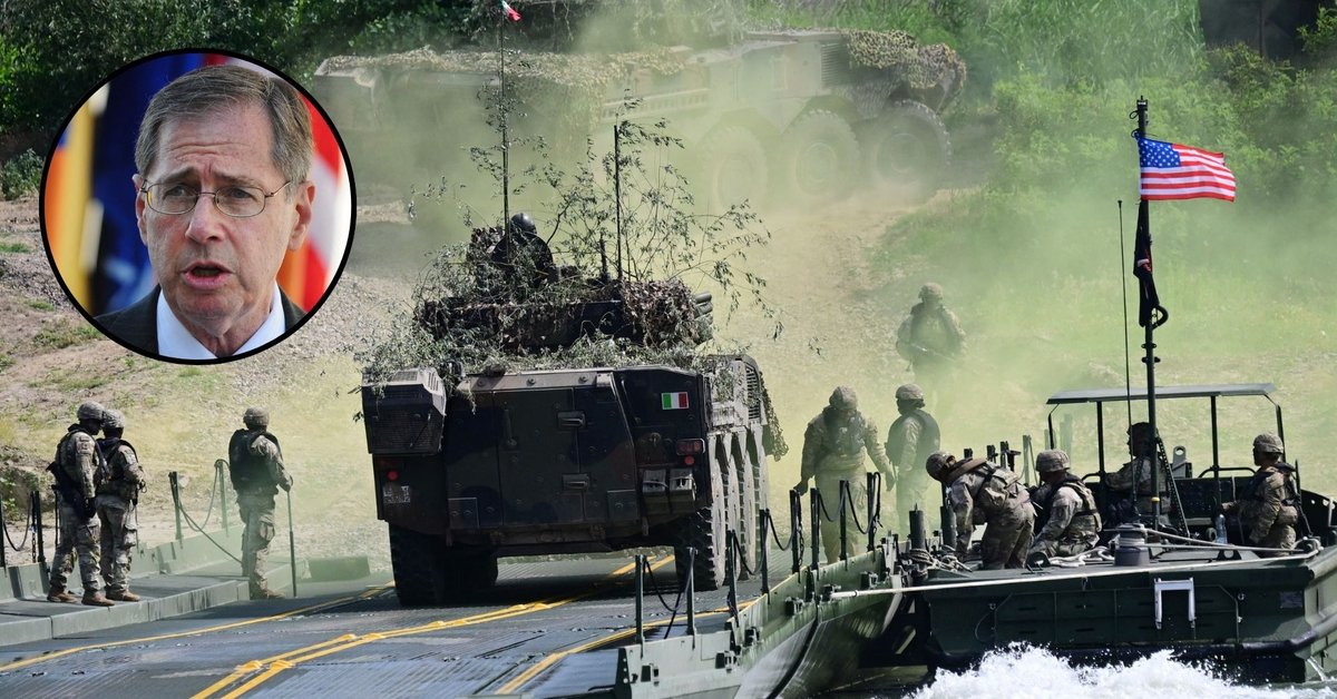 Wojsko amerykańskie podczas ćwiczeń wojskowych we wschodniej Rumunii, 13 czerwca 2025 r.; w kółku: Mark Gitenstein