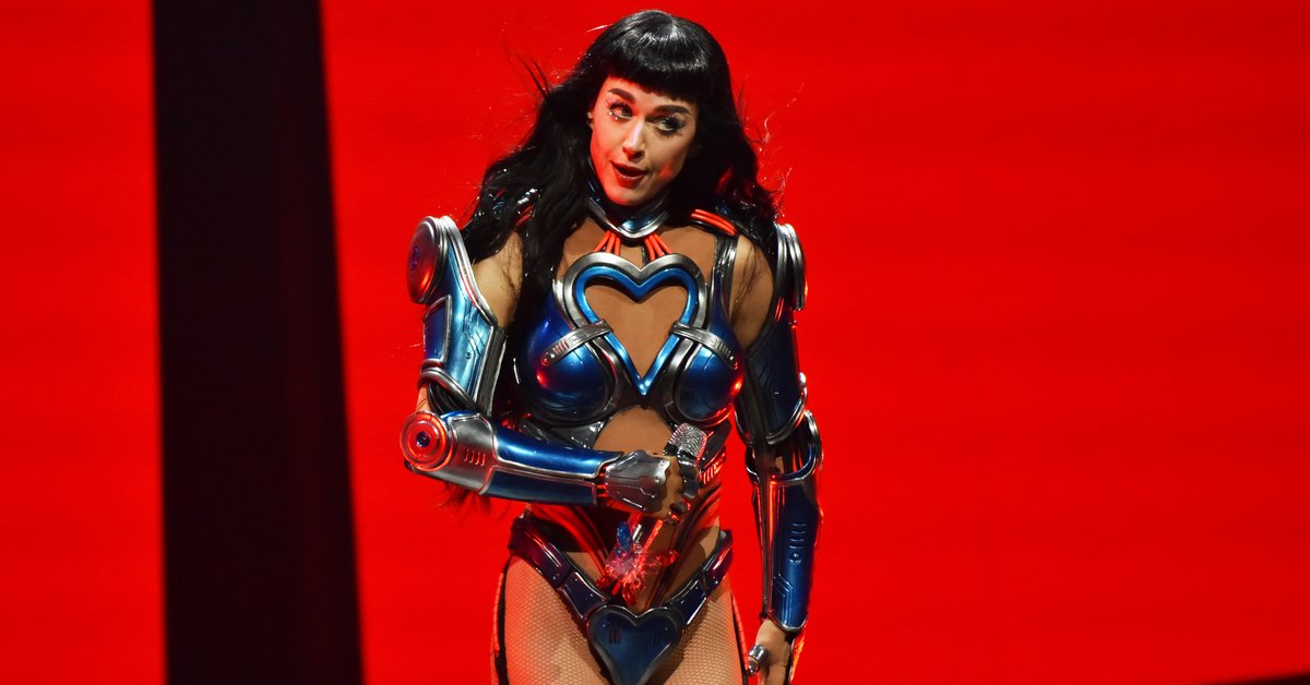 Katy Perry spróbowała polskich słodyczy. Nagranie podbija sieć - Onet