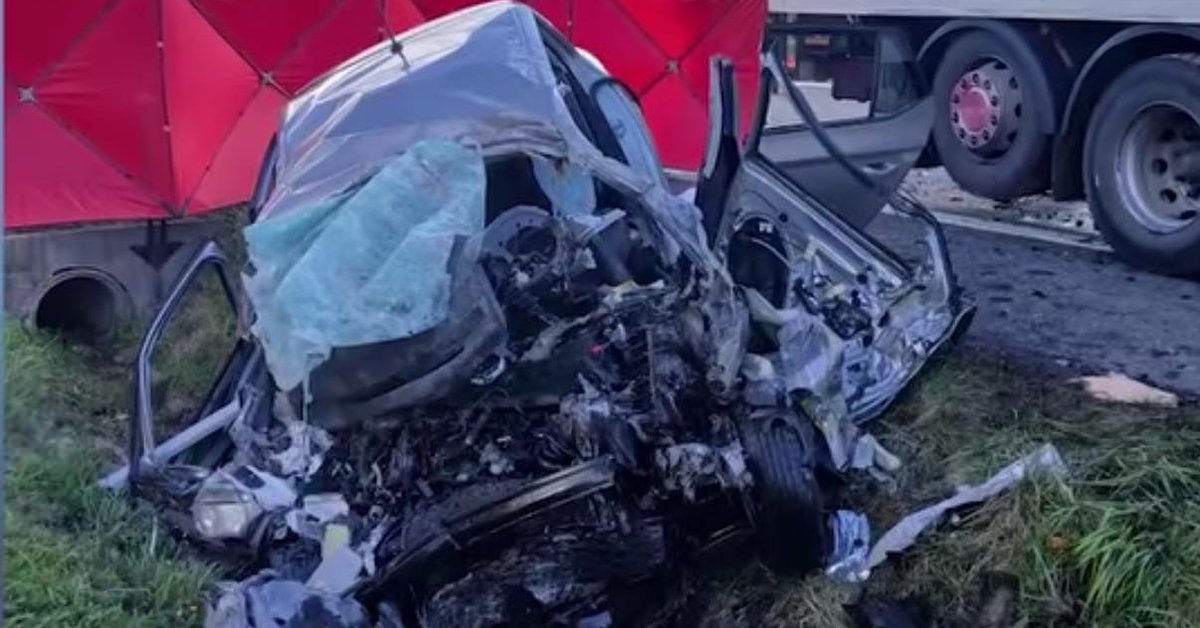 Tragiczny wypadek w Małopolsce. Nie żyje kierowca osobówki - Onet