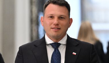 Sławomir Mentzen napisał o "buraku z dworu w Chobielinie". Jest reakcja MSZ