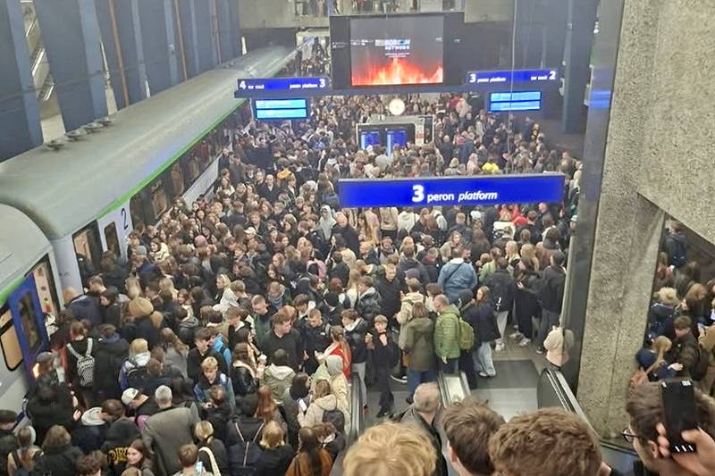 Rekord liczby pasażerów PKP Intercity w Dzień Edukacji Narodowej