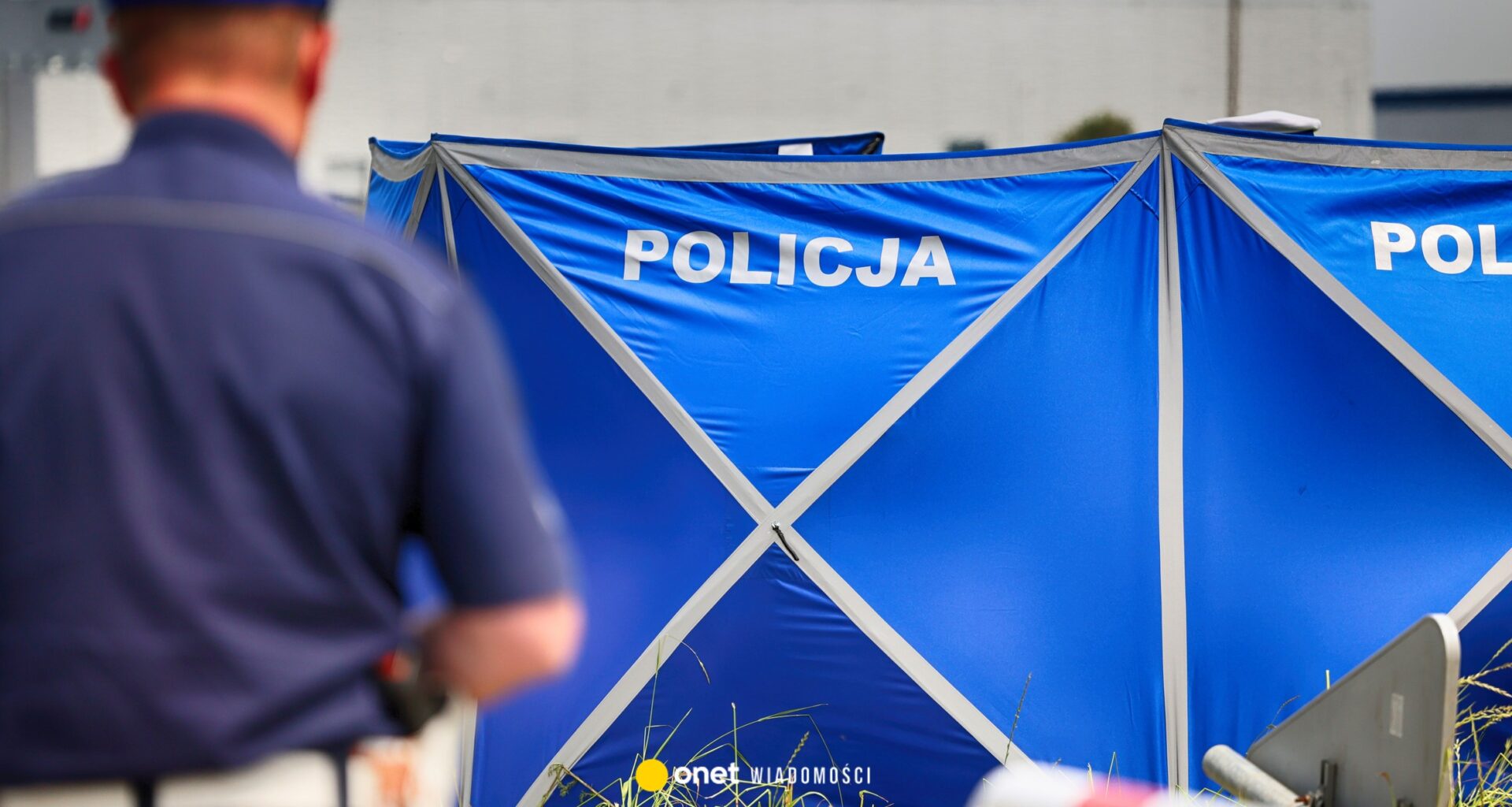Dramat na A2. Kierowca wysiadł z auta. Został śmiertelnie potrącony - Onet Wiadomości