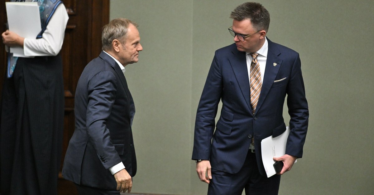 Donald Tusk zwleka ze zmianami w rządzie. W grze sensacyjny wariant