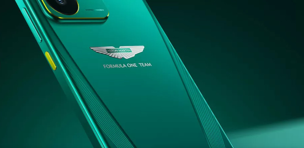 realme GT 7 Aston Martin Formula One Team