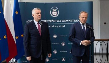 Służby z "prezentem" od premiera. Do ABW i AW trafią dodatkowe miliony