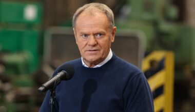 Donald Tusk reaguje na tekst Onetu: PiS podsłuchiwał przy pomocy Pegasusa moją żonę i córkę - Onet
