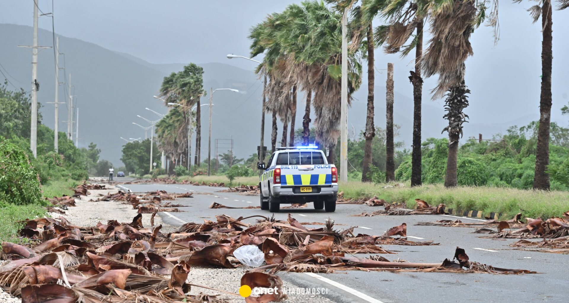 Huragan Melissa zdemolował Jamajkę. Apokaliptyczne widoki na wyspie [WIDEO]