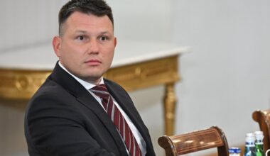 Sławomir Mentzen broni dostępu do alkoholu w Sejmie. "Tak można przynajmniej poznać posłów"