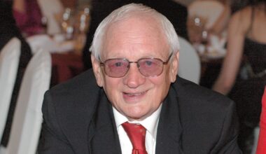 Fala wściekłych komentarzy po ogłoszeniu "powrotu" Witolda Pyrkosza do "M jak miłość". "Brak szacunku do zmarłego" - Onet