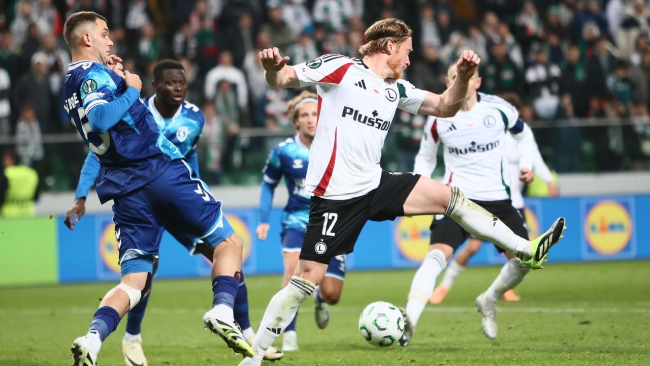 Liga Konferencji. Legia Warszawa przegrała z Samsunsporem - sport.tvp.pl