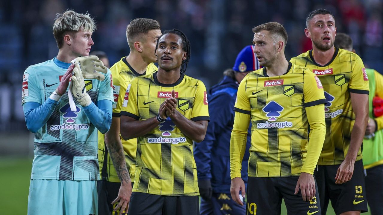 Betclic 1 Liga. Przemysław Cecherz stracił posadę pierwszego trenera Wieczystej Kraków - sport.tvp.pl