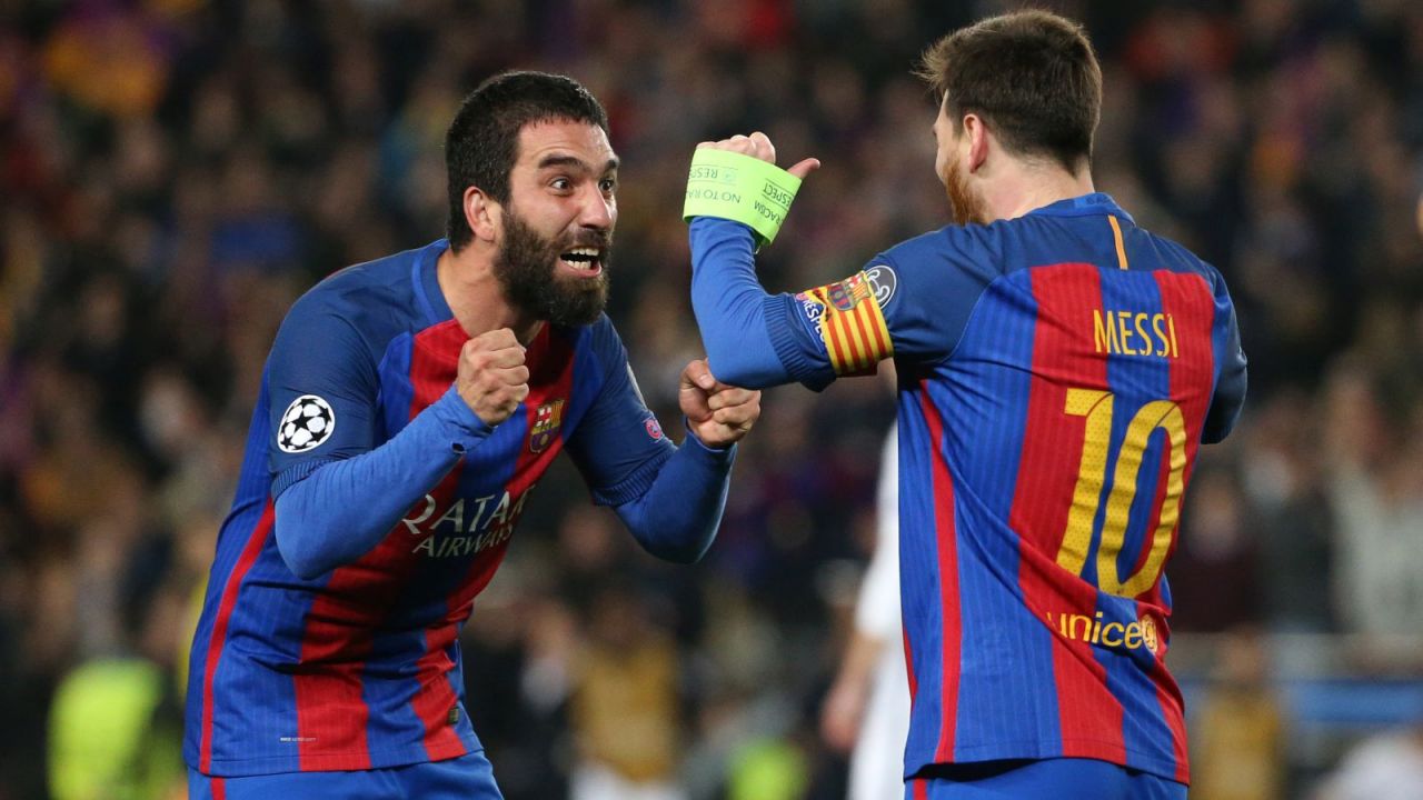 Arda Turan przed meczem z Legią Warszawa: Polska otworzyła swoje drzwi i pomaga nam przezwyciężyć te trudności - sport.tvp.pl