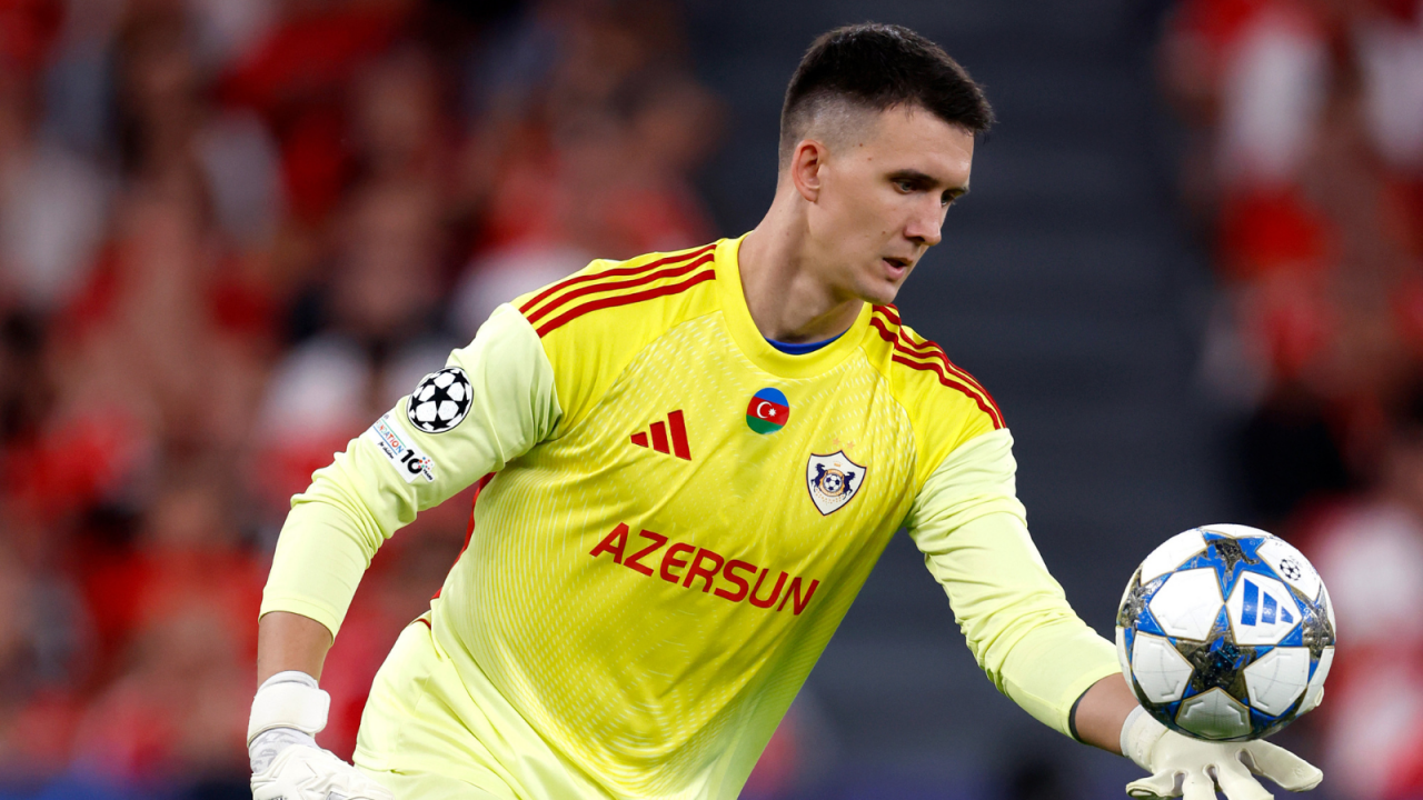 Liga Mistrzów. Karabach Agdam lepszy od FC Kopenhaga. Pierwsze czyste konto Mateusza Kochalskiego - sport.tvp.pl