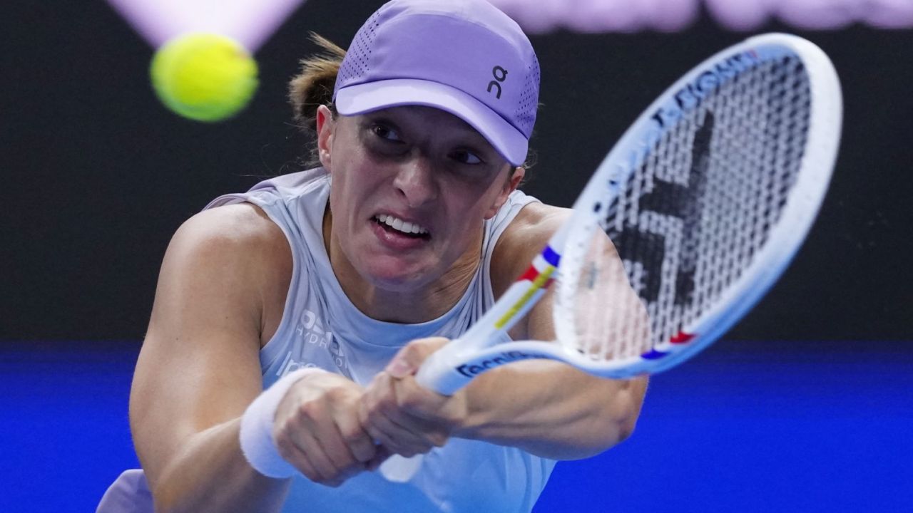 Świątek kontra Bouzkova. Śledź mecz 2. rundy WTA Wuhan! [NA ŻYWO] - sport.tvp.pl