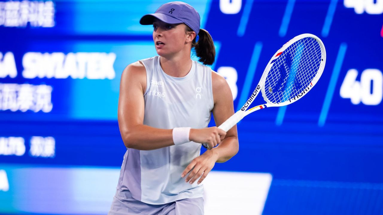 Kiedy gra Iga Świątek w 3. rundzie WTA Wuhan 2025? O której mecz z Belindą Bencic? - sport.tvp.pl