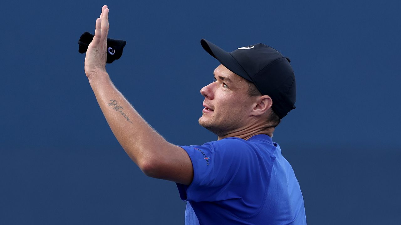 Turniej ATP w Szanghaju. Kamil Majchrzak po awansie do trzeciej rundy: zagrałem naprawdę świetne spotkanie - sport.tvp.pl