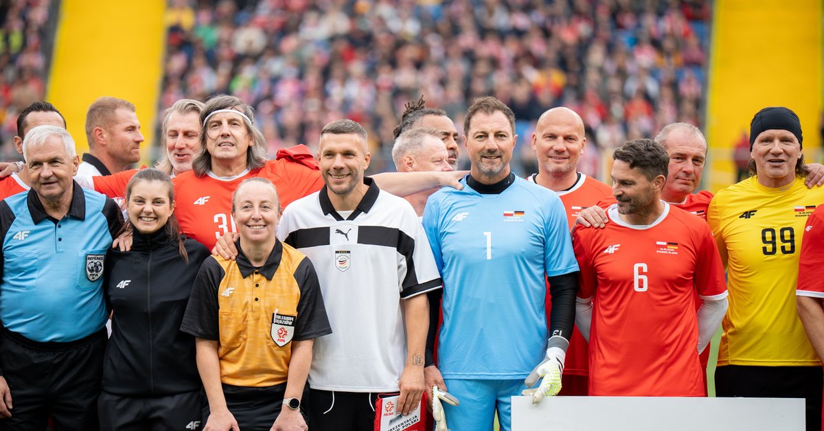 Show legend na Śląskim. Lukas Podolski takiego meczu jeszcze nie grał