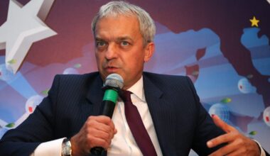 Zwrot w sprawie Sławomira Nowaka. Obrońcy Jacka Krawca wydali oświadczenie