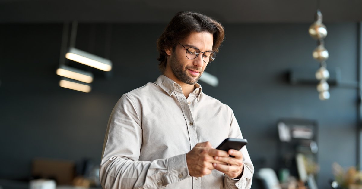 Klienci nie mogą nachwalić się baterii tego smartfona! Wytrzyma 2 dni, ma topowe aparaty