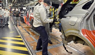 Zaczęło się. Nie tylko Niemcy wstrzymują produkcję aut. Zagrożone fabryki samochodów w Japonii