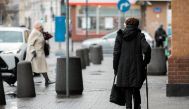 Nietypowa sytuacja. Niektórzy emeryci mogą w listopadzie nie dostać pieniędzy z ZUS