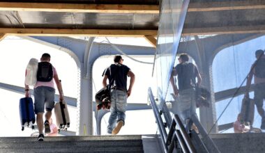 W rozkładzie jazdy widać, kto rządzi Polską