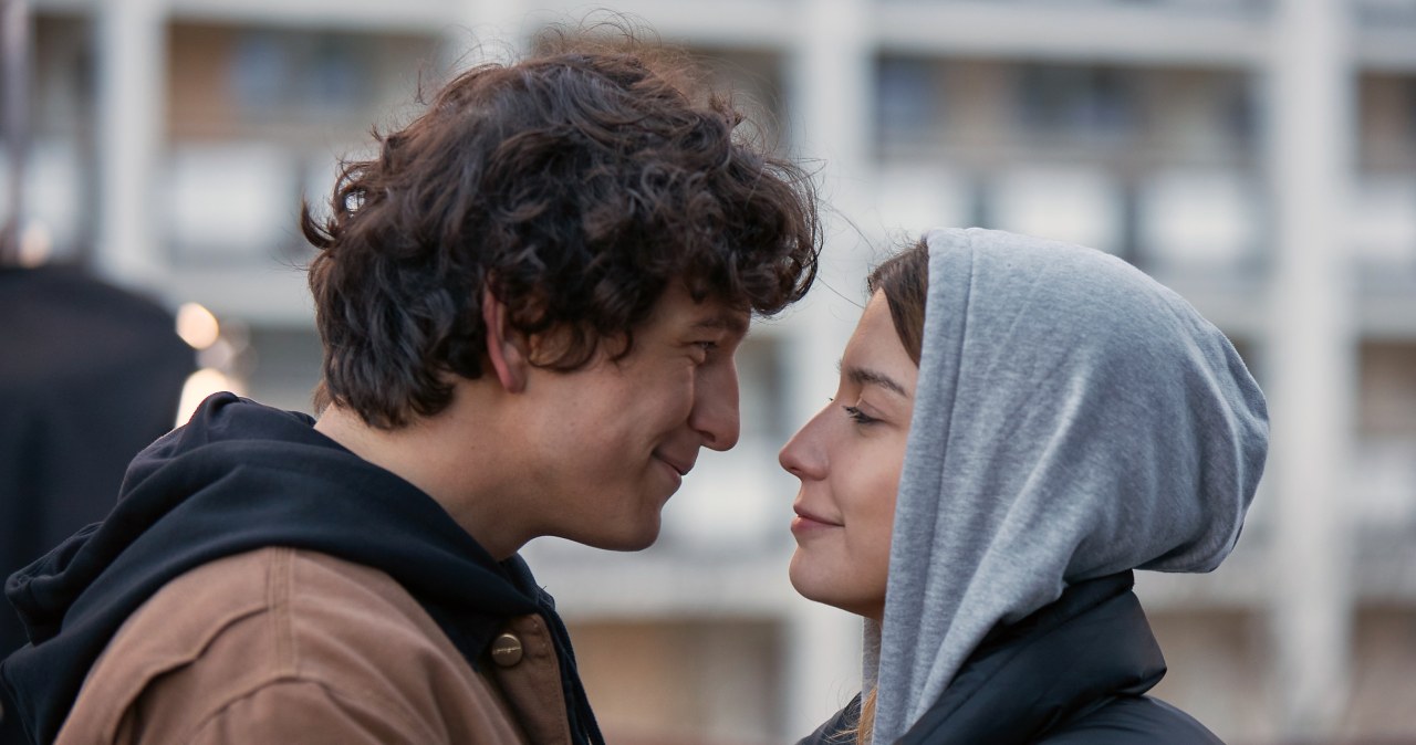 Ignacy Liss i Magdalena Wieczorek w filmie "Zadra" /Dawid Olczak /materiały prasowe