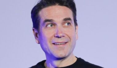 Marcin Dorociński wcieli się w legendę. Opublikował zdjęcia z słynnej sesji