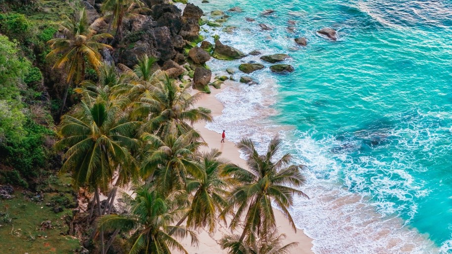 To pierwszy kraj na świecie z pokoleniowym zakazem palenia. Surowe kary