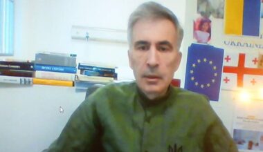 Micheil Saakaszwili znów w więzieniu. Wrócił tam po pobycie w szpitalu