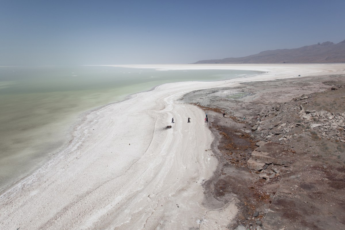​Iran walczy z katastrofalną suszą. Rozpoczęto zasiewanie chmur nad Jeziorem Urmia