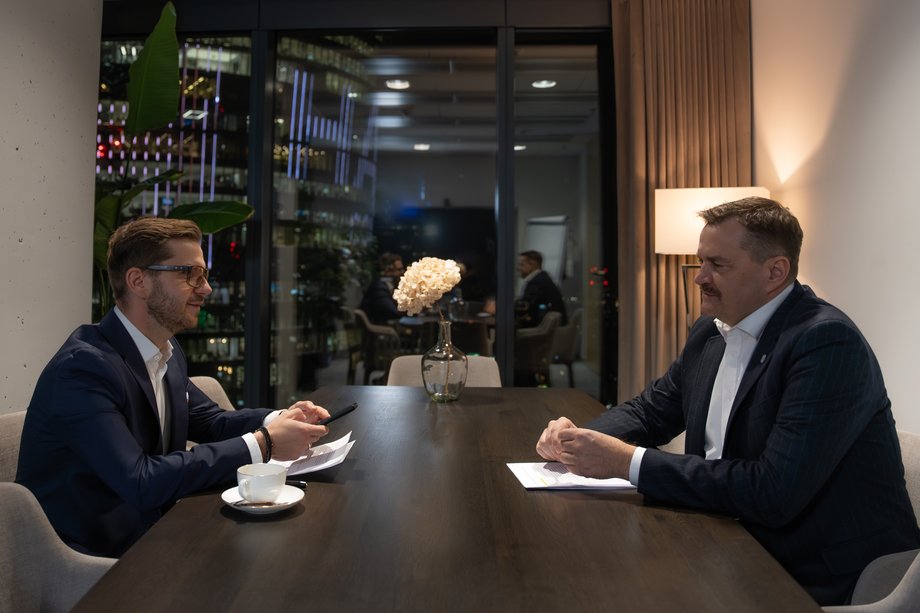 Szef PZU Bogdan Benczak potwierdza kontynuację prac nad połączeniem PZU i Banku Pekao