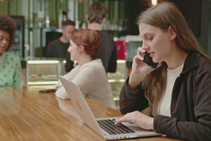 Nowe przepisy. Jawność wynagrodzeń tylko w teorii, ale za to specjalistix zamiast specjalisty