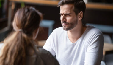 Coraz więcej pracowników zwiększa tak swoją efektywność. Czują, że oszukują