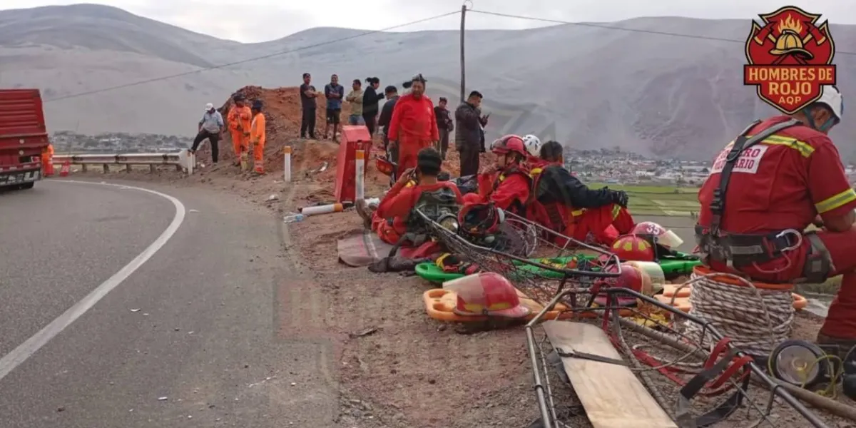 W autokarze było kilkadziesiąt osób. Przeżyli nieliczni. WIDEO