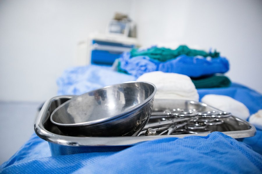 Lekarze z zarzutami nieumyślnego spowodowania śmierci. Młoda kobieta zmarła po porodzie