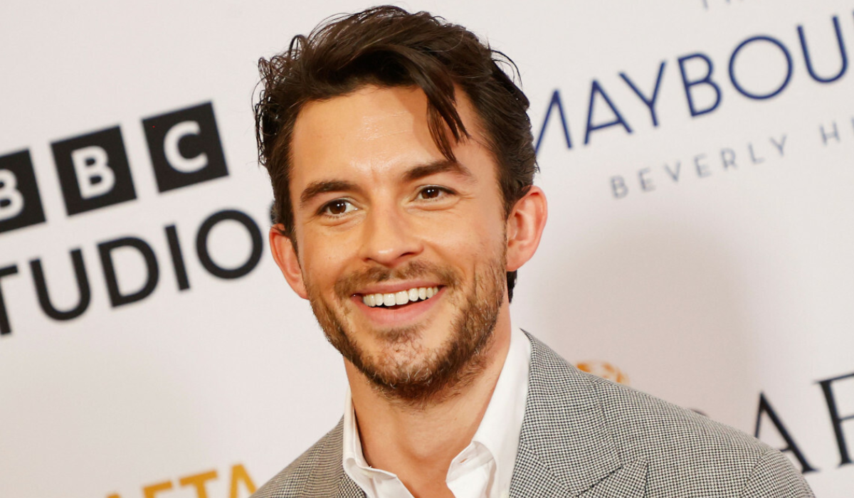 Jonathan Bailey został okrzyknięty „najprzystojniejszym mężczyzną świata”