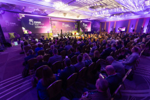 Inteligentna fabryka na trudne czasy. Ważna debata podczas FRSiH 2025