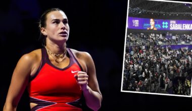 Kibice na stojąco oklasują Arynę Sabalenkę po meczu z Jasmine Paolini.