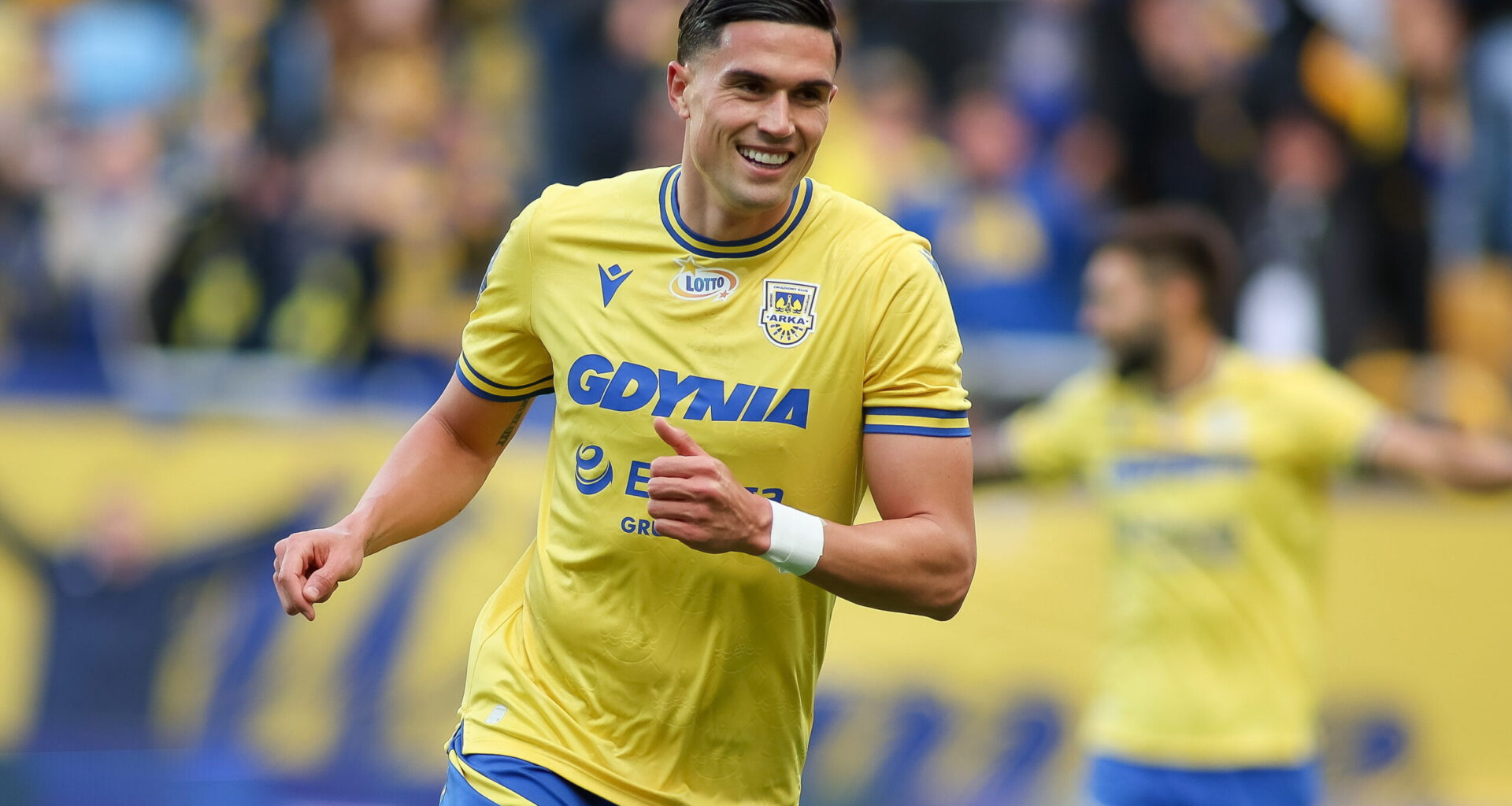 Zabójca i kameleon. Edu Espiau z Arki Gdynia to kat Lecha Poznań