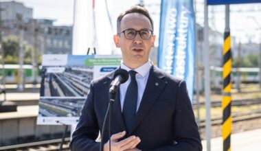 Klimczak (MI): Renesans polskiej kolei