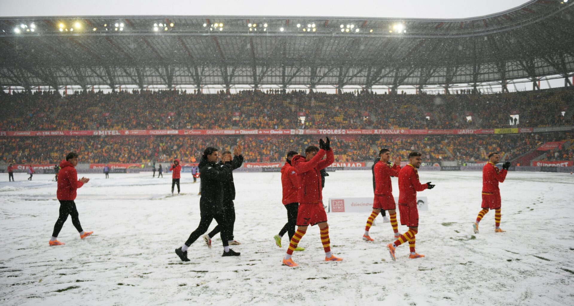 Nowe daty meczów Jagiellonii i Lecha. Terminarz zaktualizowany