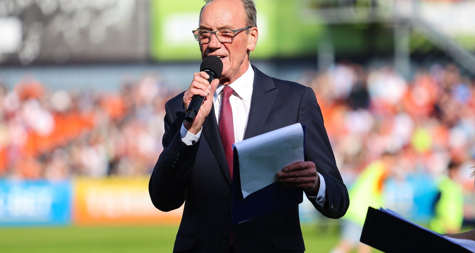 Dariusz Szpakowski o spięciu z kibicem. "Czy pana po***ło?"