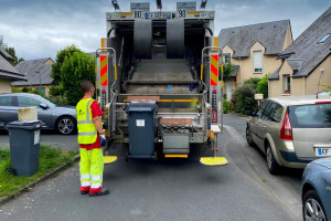 Opłaty za odpady rosną, ale czy przebijają sufit? Do maksymalnych stawek wciąż przepaść
