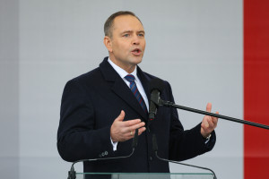 Praca dla kobiet do 65. roku życia. Propozycja na biurku prezydenta