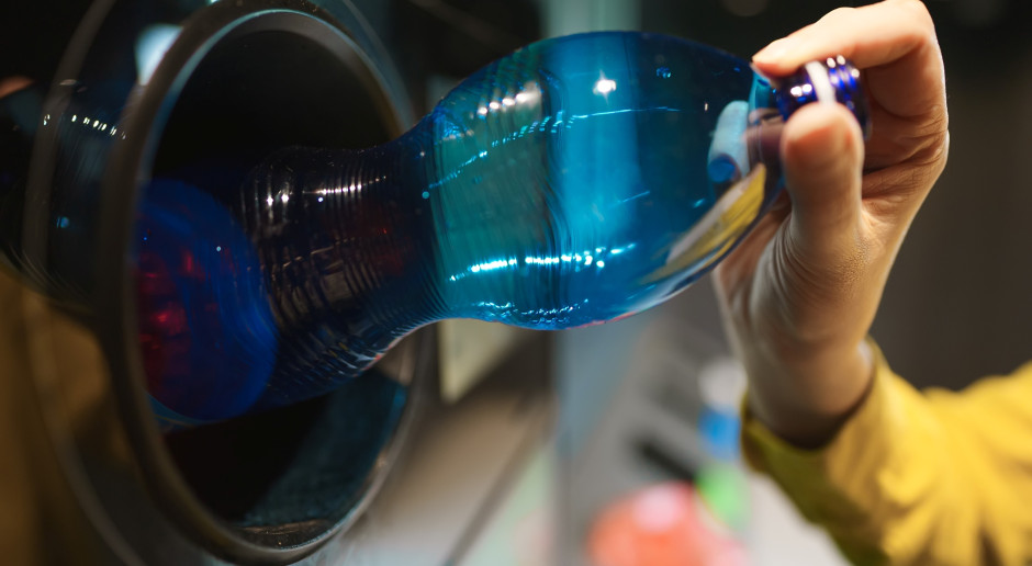 Po Nowym Roku opłaty wystrzelą. Butelki i puszki bez kaucji dalej w sklepach