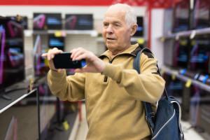 1 stycznia wchodzi nowa opłata od elektroniki. Obejmie smartfony i telewizory