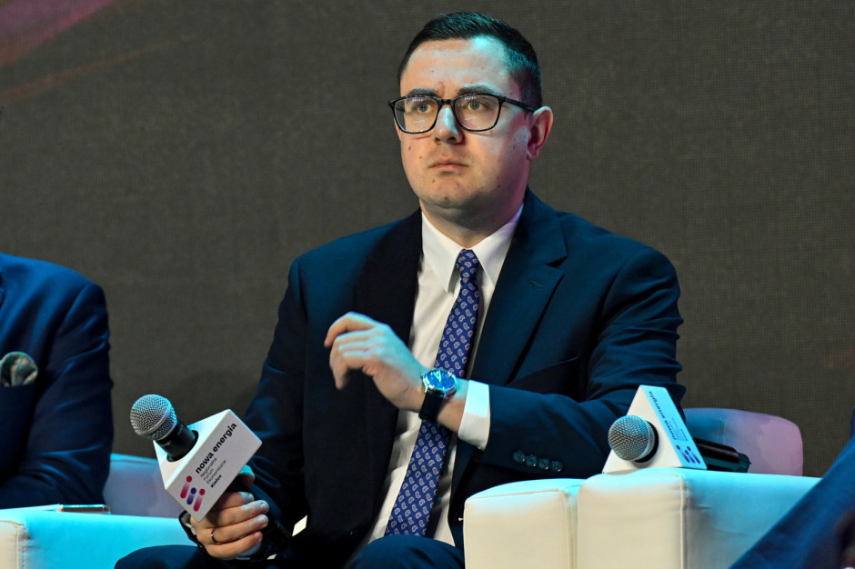 Ministerstwo obniża rachunki za prąd Ministerstwo likwiduje opłatę. Od 2026 r. mniejsze rachunki za prąd