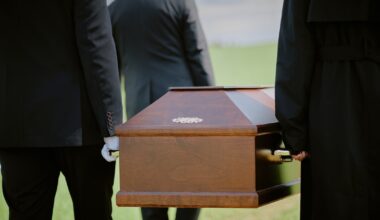 ZUS przyznaje zasiłki pogrzebowe. Od 2026 r. świadczenie wzrośnie