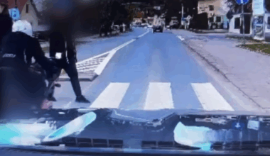 Mężczyzna jechał pomimo dożywotniego zakazu prowadzenia pojazdów. Potrącił pieszego i uciekł. Został tymczasowo aresztowany. - Aktualności